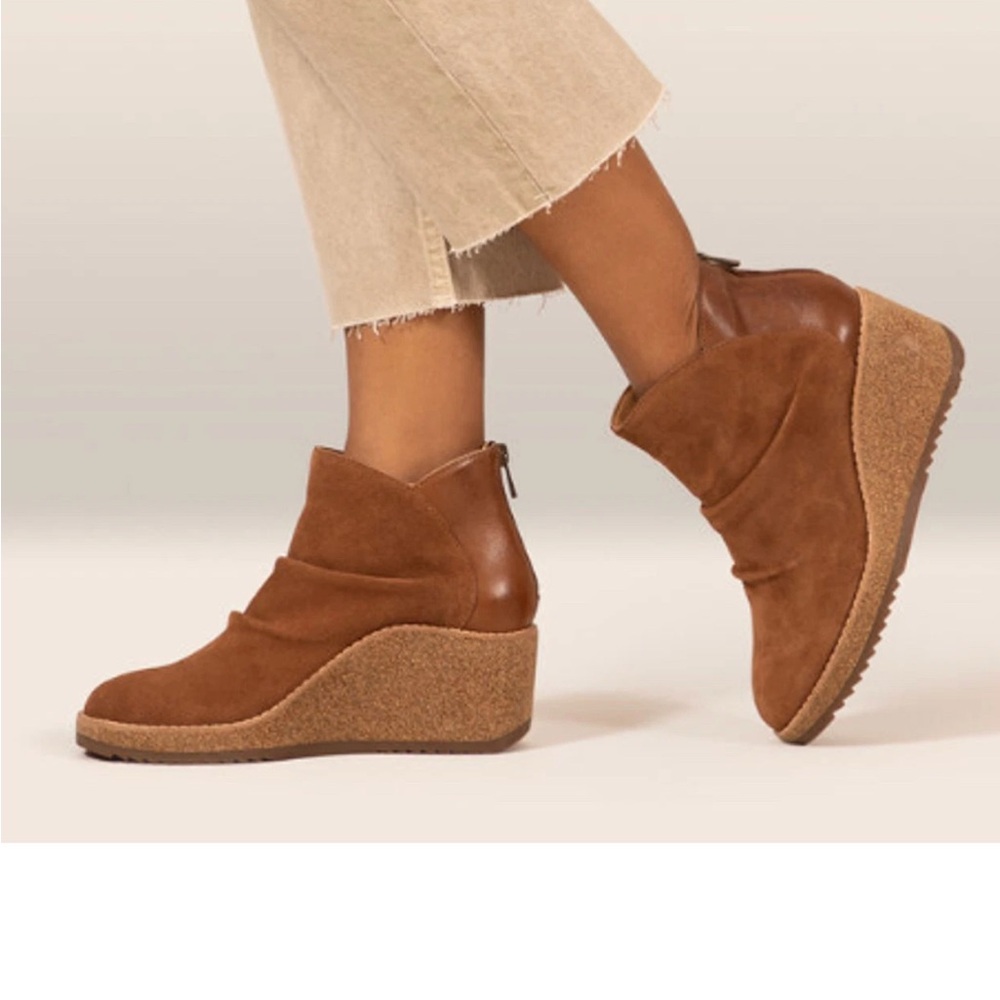 Aetrex Tan Wedge Ankle Booties